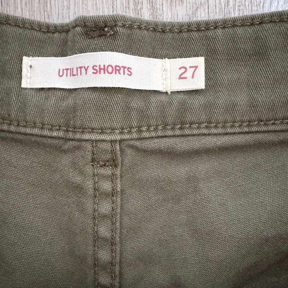 Levi’s Army Olive Green Utility Cotton Stretch Shorts Gorpcore Casual Cool Sz 27 - Picture 5 of 10